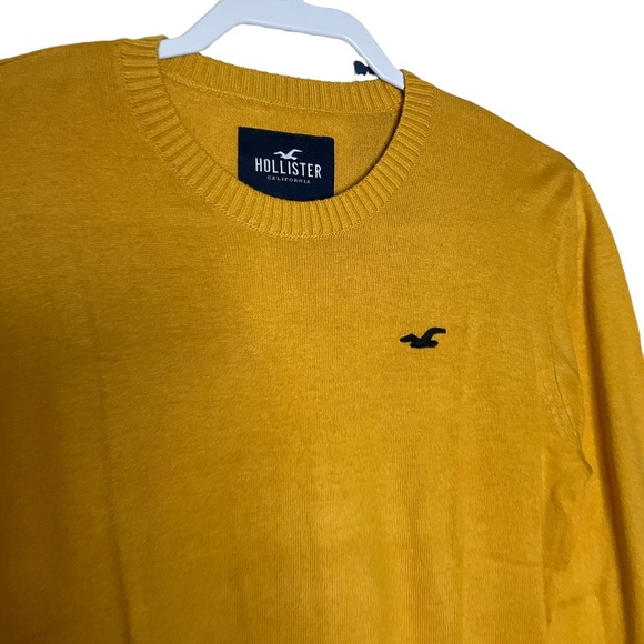 Hollister NWT Mustard Yellow Crewneck Pullover Sweater Lightweight - Picture 3 of 5
